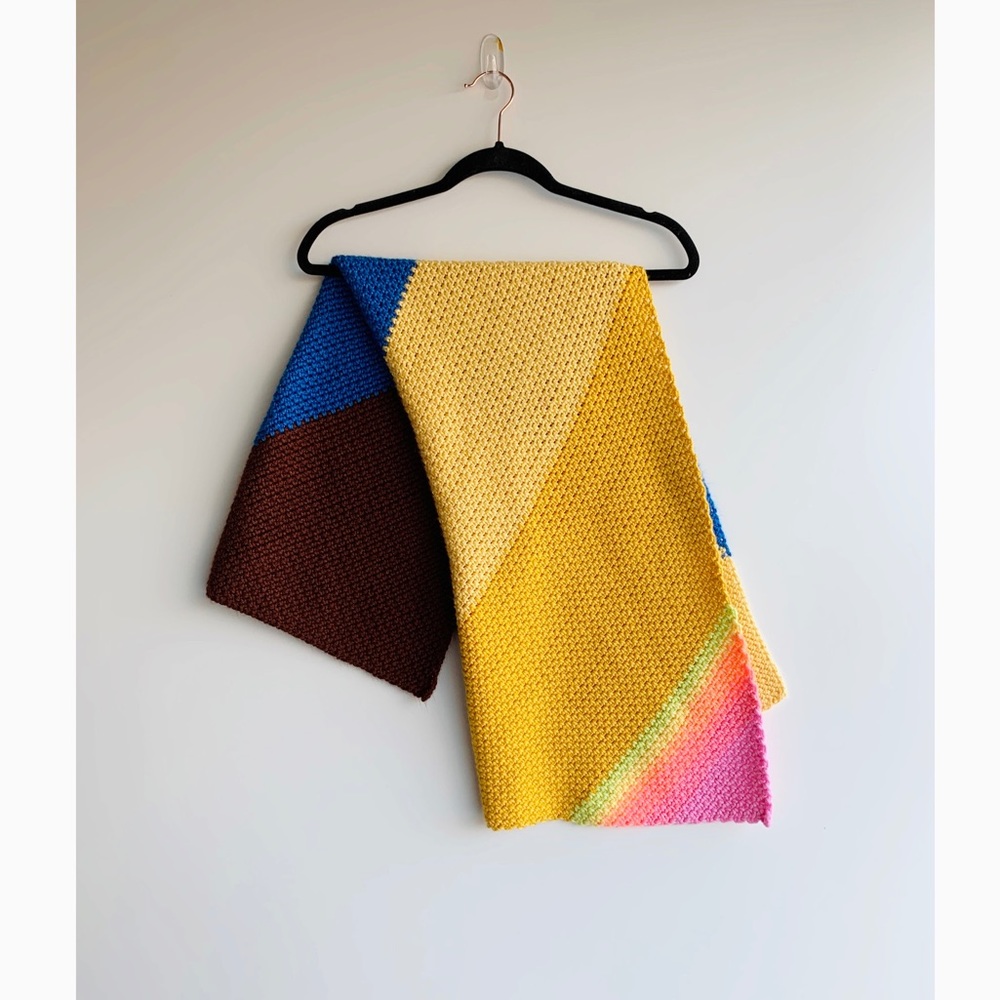 Vintage Crochet Asymmetric Stripe Throw Blanket - Picture 3 of 10